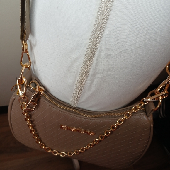 Bebe Taupe Woven Crossbody Bag with Coin Pouch NWT Fall - Picture 3 of 16